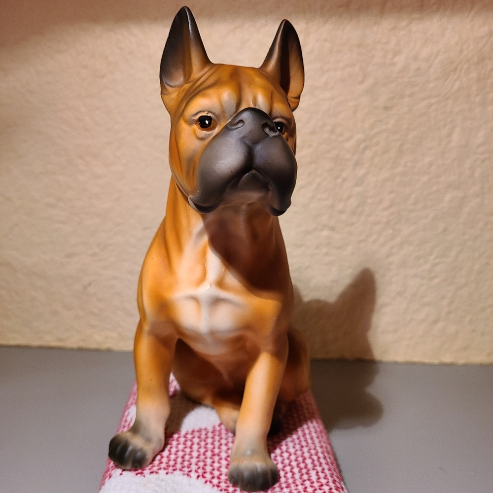 Elegant Ceramic/Porcelain  Boxer